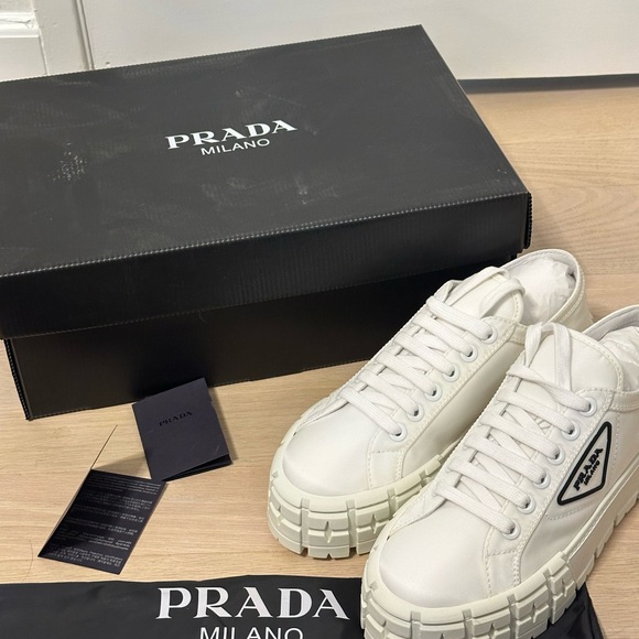 NIB Prada Double Wheel Re-Nylon gabardine sneakers - Picture 1 of 8
